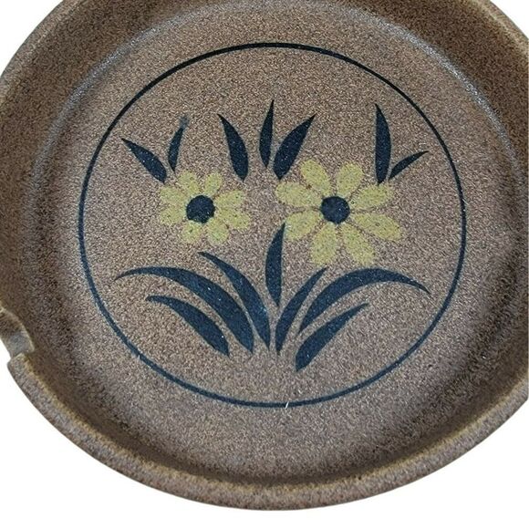 Vintage Westwood of San Francisco Ashtray Flower Power Korea Yellow Daisy 6" MCM - Picture 2 of 4